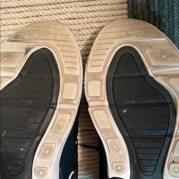 Nike Air Max 270 Black and White Sneakers - Picture 13 of 16